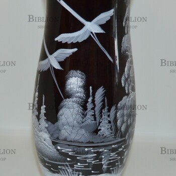 Ваза "Журавли"  (Рубиновое стекло,ручная роспись) - Biblion.shop 